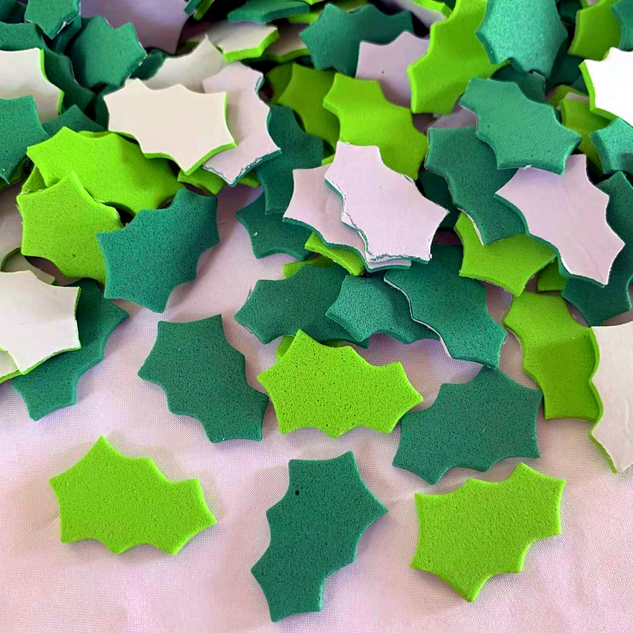 100PCS Christmas wreath leaes  - огляд і ціна Art And Craft Autumn